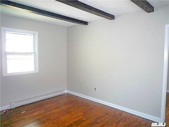 4th image of 332 Beach 89th St