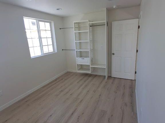 4th image of 44141 11th St W