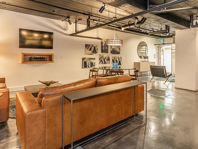 Community Room - Lounge