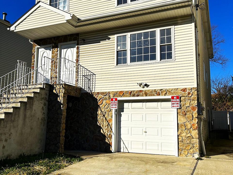 1st image of 158 Jewett Ave