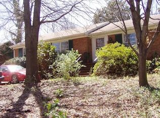 1011 Benjamin Pkwy, Greensboro, NC 27408