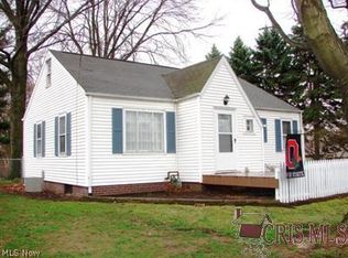 3860 Ravenna Ave NE, Louisville, OH 44641