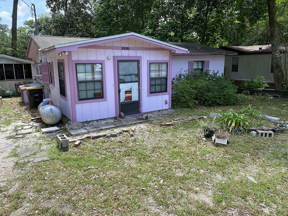 1st image of 2226 4th Ave