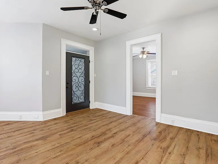 1125 S 7th St — Photo 3
