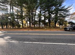 2040 Barnsboro Rd, Blackwood, NJ 08012