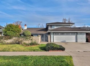 11312 Kelly Ln, Los Alamitos, CA 90720
