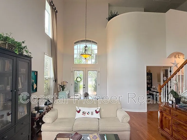 9524 Greenpointe Dr — Photo 4