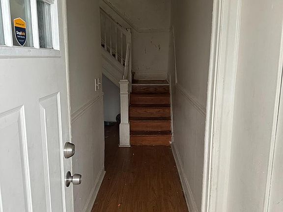 2nd image of 2115 Westwood Ave