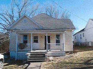 214 Baskett St, Paris, MO 65275