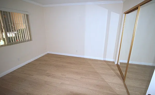 301 Knob Hill Ave. — Photo 14