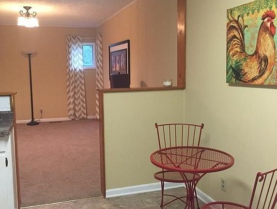 4th image of 3042 Villa Ave