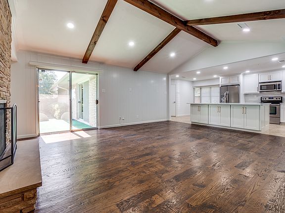 3rd image of 7204 Stonetrail Dr