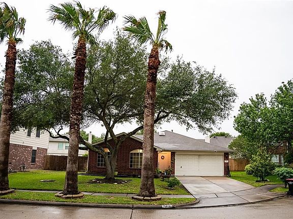 2nd image of 8210 Cherryshire Ct