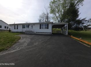 330 Wilson Hurst St, Tazewell, TN 37879
