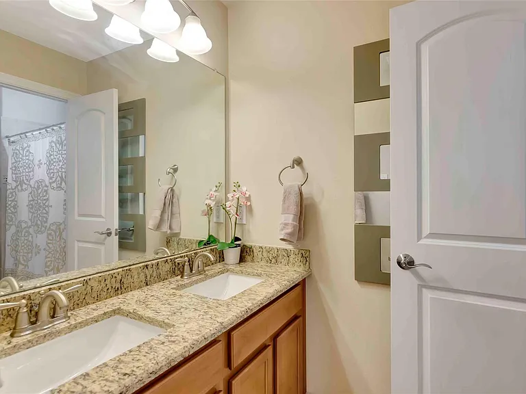 39 E Wading Pond Cir — Photo 36