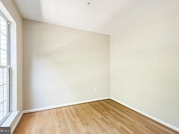 3rd image of 2810 Hatboro Pl