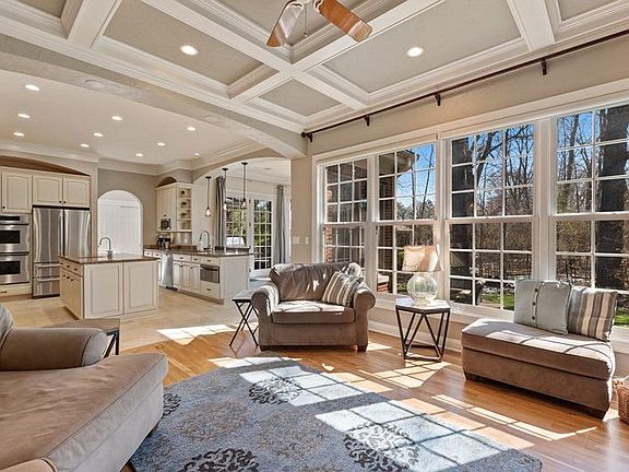 2nd image of 834 Briarwood Ct