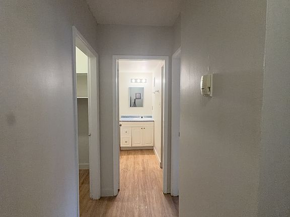 4th image of 10130 154th St NW #4