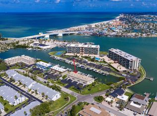 12586 Capri Cir N, Treasure Island, FL 33706