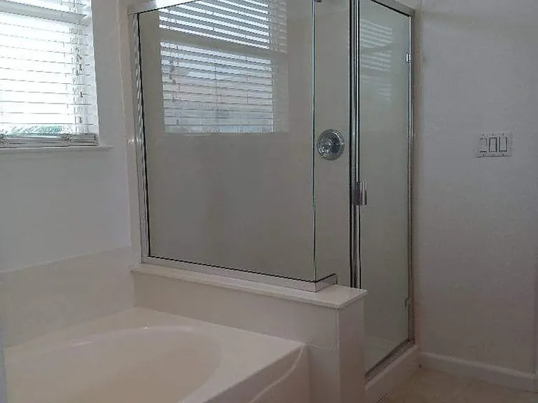 2435 Hanson Dr — Photo 8
