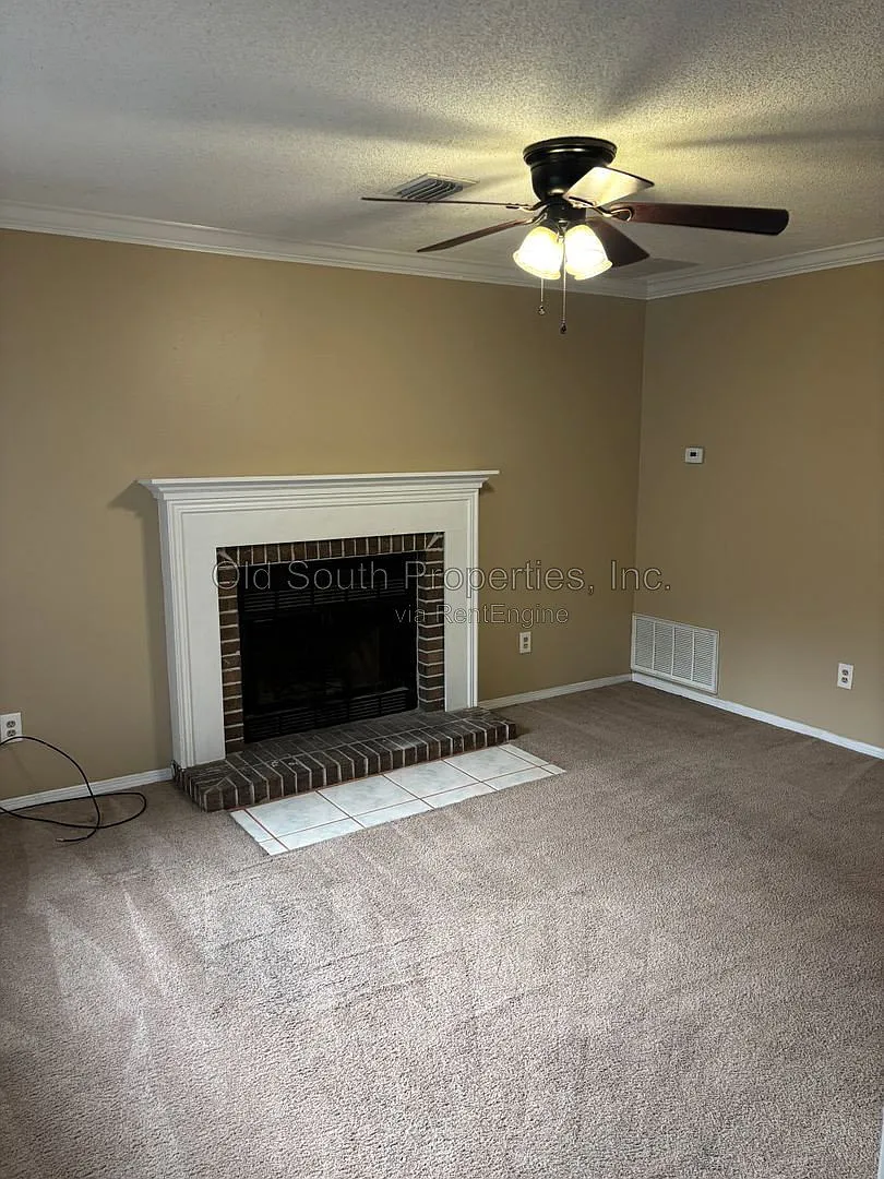 2 bed, 1.5 bath, 960 sqft, $1,200 — Photo 4