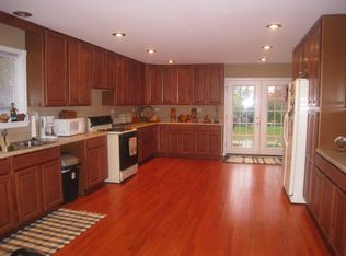 2N135 Bernice Ave, Glen Ellyn, IL 60137