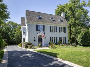 1056 Meadow Rd, Glencoe, IL 60022