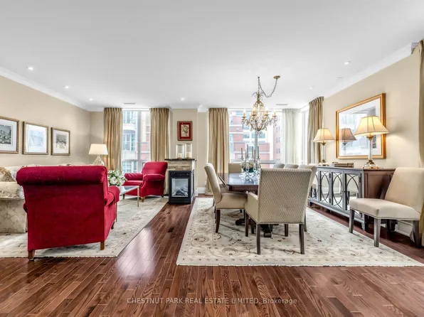 55 Delisle Ave #901, Toronto, ON M4V 3C2