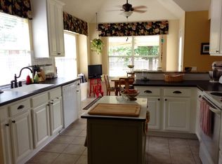 2640 Lakeside Dr, Burleson, TX 76028