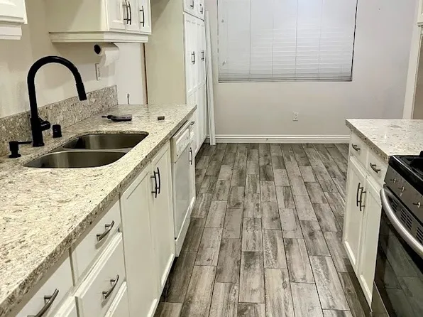 2011 W Katella Ave Unit 31, Anaheim, CA 92804