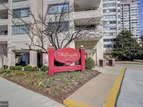 5th image of 4515 Willard Ave APT 1811S