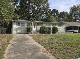 1117 Carol Cir, Midfield, AL 35228