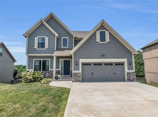 10300 N Lawn Ave, Kansas City, MO 64156