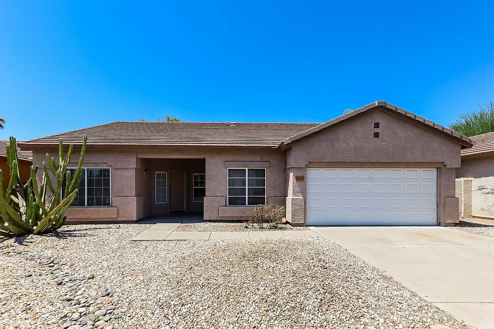 4 bed, 2.0 bath, 1685 sqft, $1,850 — Photo 1