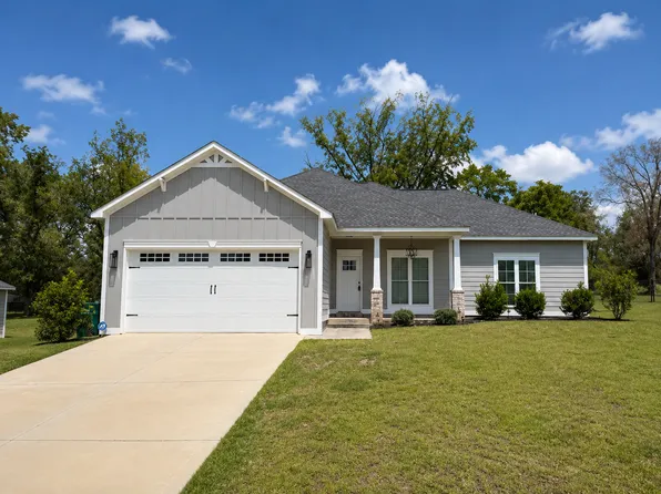294 Buck Run Dr W, Leesburg, GA 31763