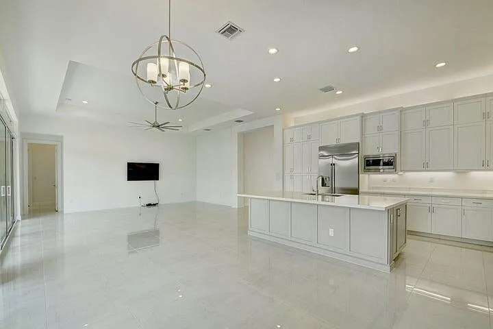 12832 Veneto Springs Dr — Photo 7