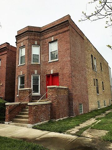 1st image of 850 E 64th Pl #1