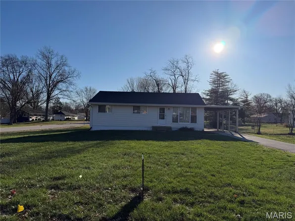 149 Hutchinson Rd, Ballwin, MO 63011