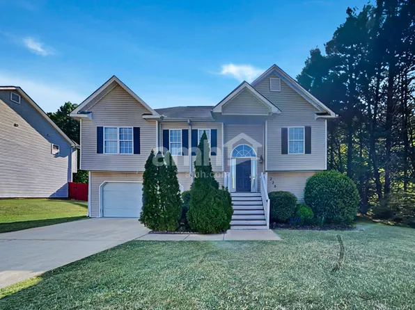 228 Moreland Cir, Hiram, GA 30141