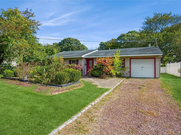 185 Van Buren Street, Mastic, NY 11950