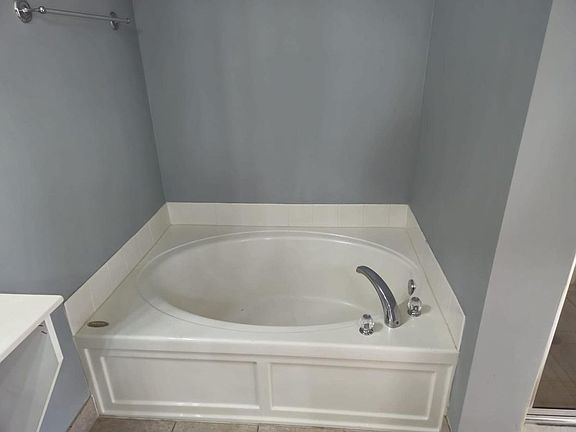 4th image of 3123 Grandiflora Dr