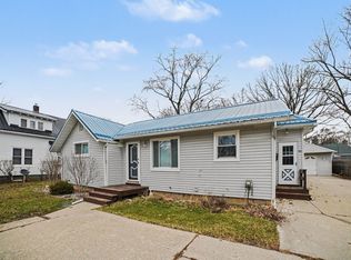 720 Wright Ave, Alma, MI 48801