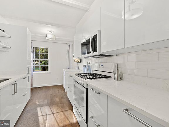 5th image of 6122 Gothwaite Dr
