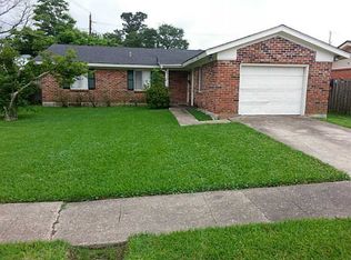 2152 Esplanade Pl, Gretna, LA 70056
