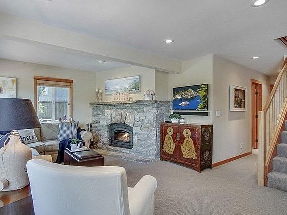 3rd image of 515 Kimberly Dr