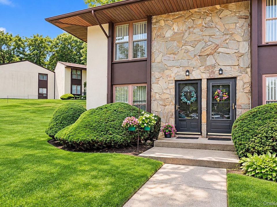 1st image of 2 Hemlock Court #2