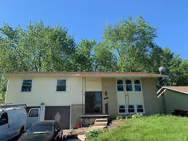 1st image of 3651 School Dr