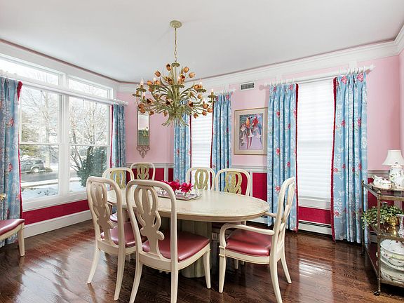 4th image of 318 Philadelphia Blvd