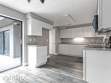 5th image of 1205R Winterberry Ln