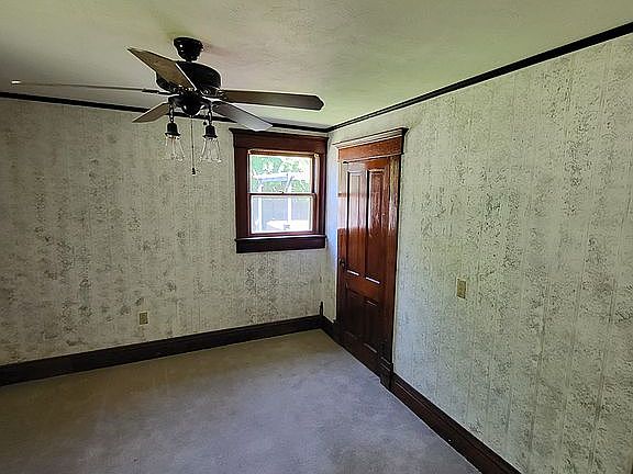 17th image of 308 S Buffalo Ave